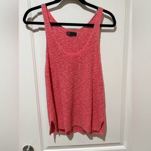 Gap pink tank size XL